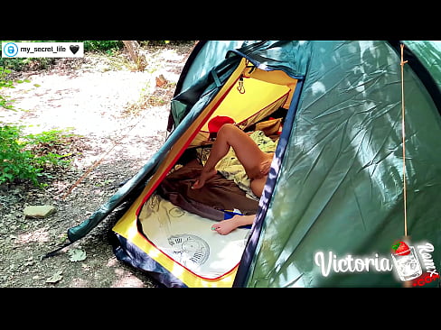 ❤️ ຖ່າຍໃນກ້ອງຖ່າຍຮູບ Passionate jerk off Stranger in a tent ️ ໜັງໂປ້ ຢູ່ພວກເຮົາ ☑